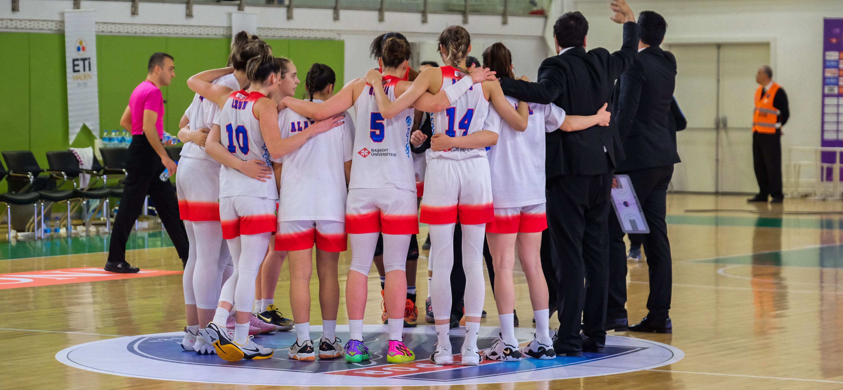 ING Kadınlar Basketbol Süper Ligi'nde Yarı Final Başarısı